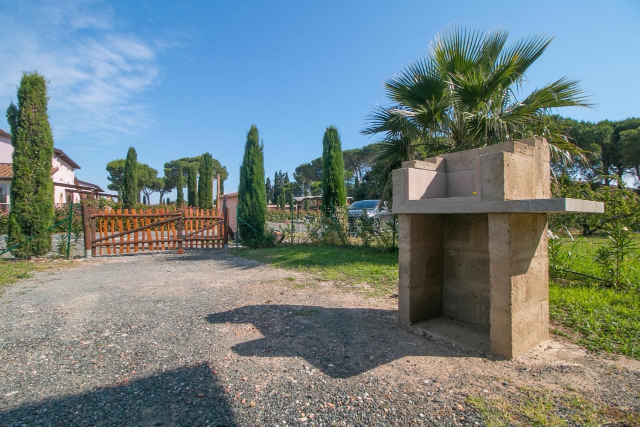 Fattoria Palazzeta - Pet & Family Friendly Aparthotel Cecina  Buitenkant foto