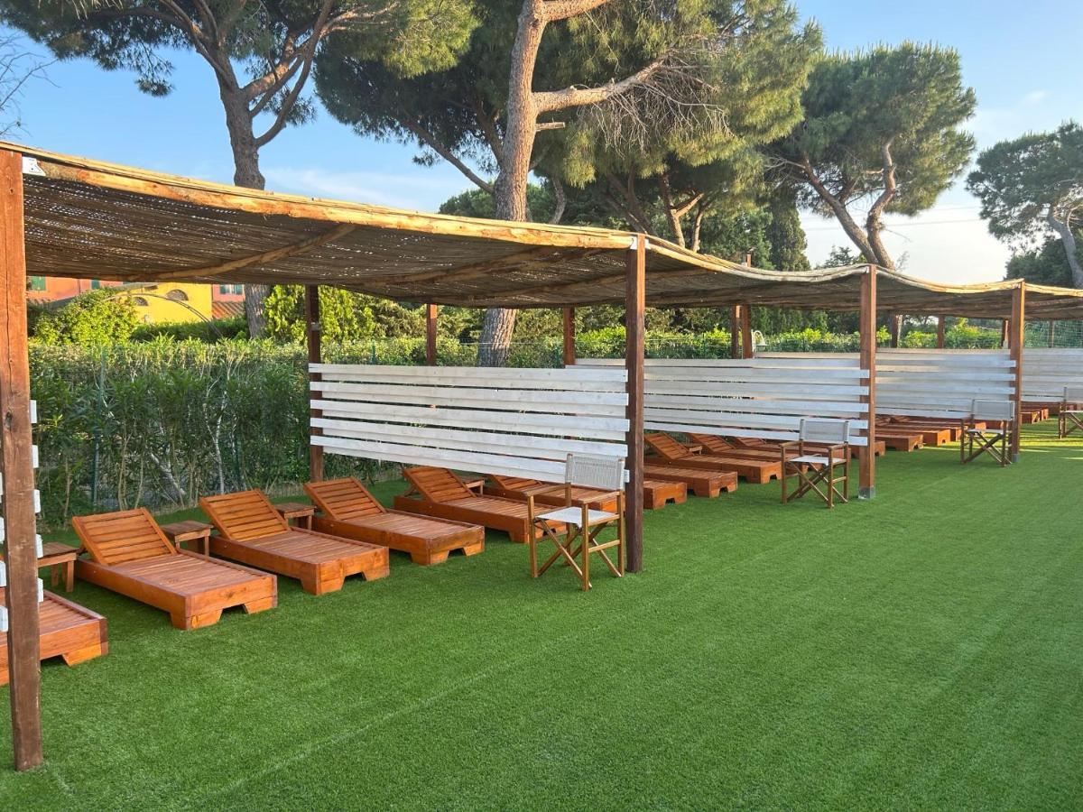 Fattoria Palazzeta - Pet & Family Friendly Aparthotel Cecina  Buitenkant foto