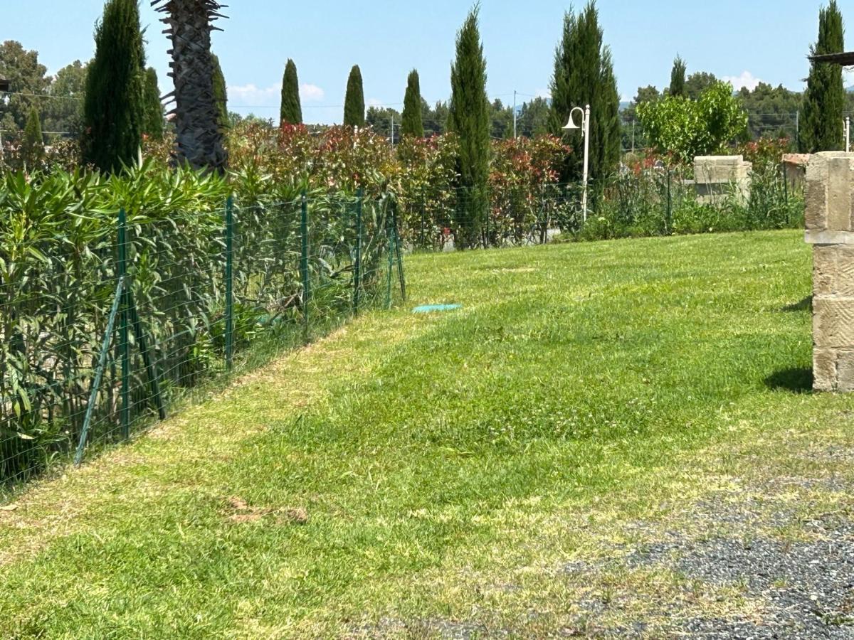 Fattoria Palazzeta - Pet & Family Friendly Aparthotel Cecina  Buitenkant foto